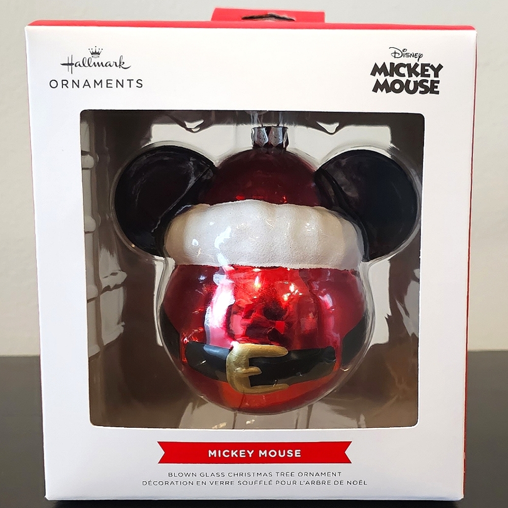 🎄🎅 NEW Mickey Mouse Santa Glass Christmas Tree Ornament NWT Viral